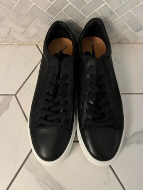 Men's Black Leather Low-Profile Sneakers with White Sole